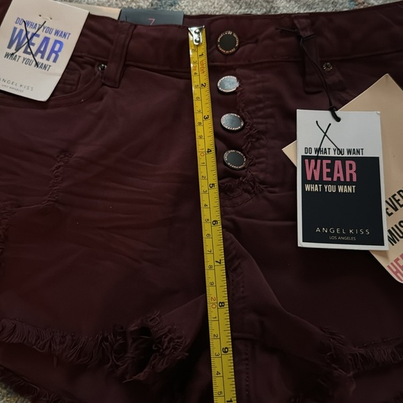 NWT angel kiss brown distressed shorts size 7 full button up - Picture 6 of 8